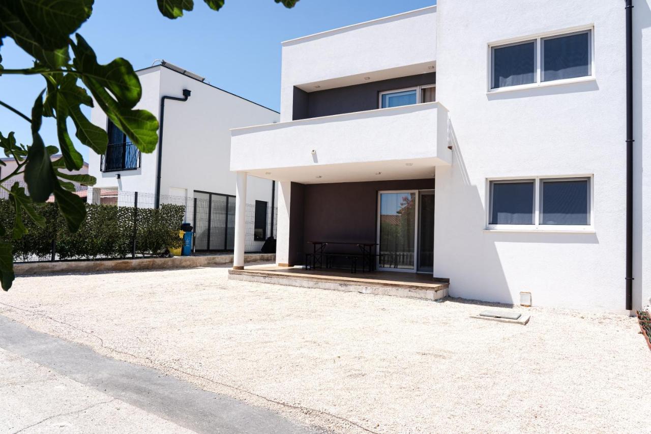 Apartment Station 22 - Brand New With A Terrace And Private Parking