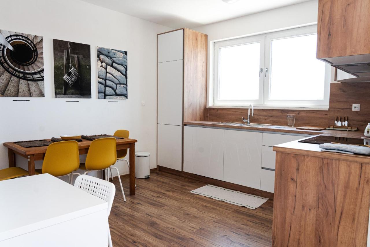 Station 22 - Brand New With A Terrace And Private Parking Apartment