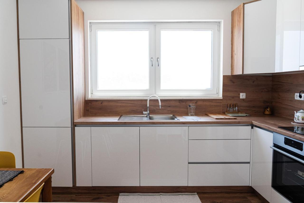Station 22 - Brand New With A Terrace And Private Parking Apartmán Vir
