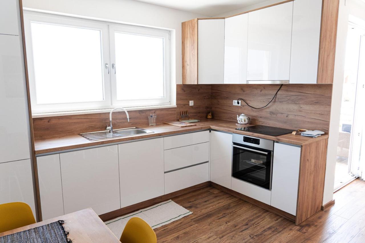 Station 22 - Brand New With A Terrace And Private Parking